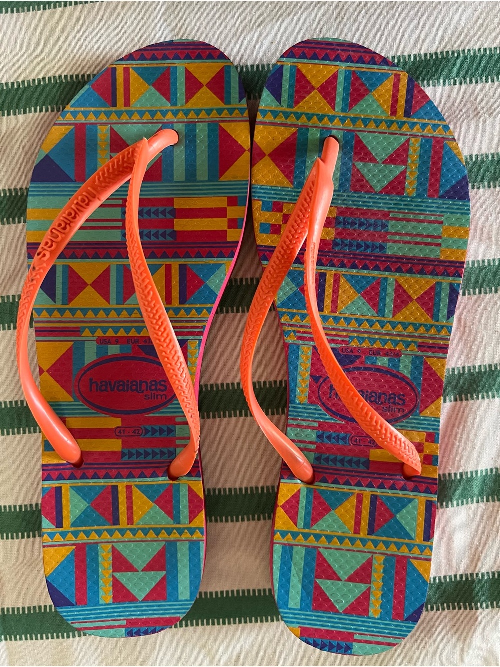 Havaianas Slim Multicolor Geometric Flip Flops with Bright Orange Straps Sz 9